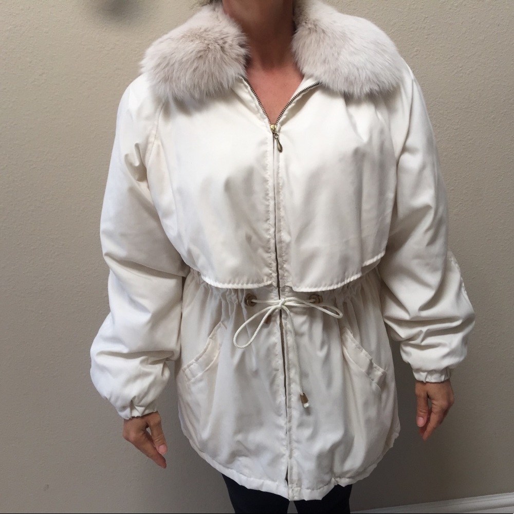 Beautiful Cream Warm Coat. Size Small.